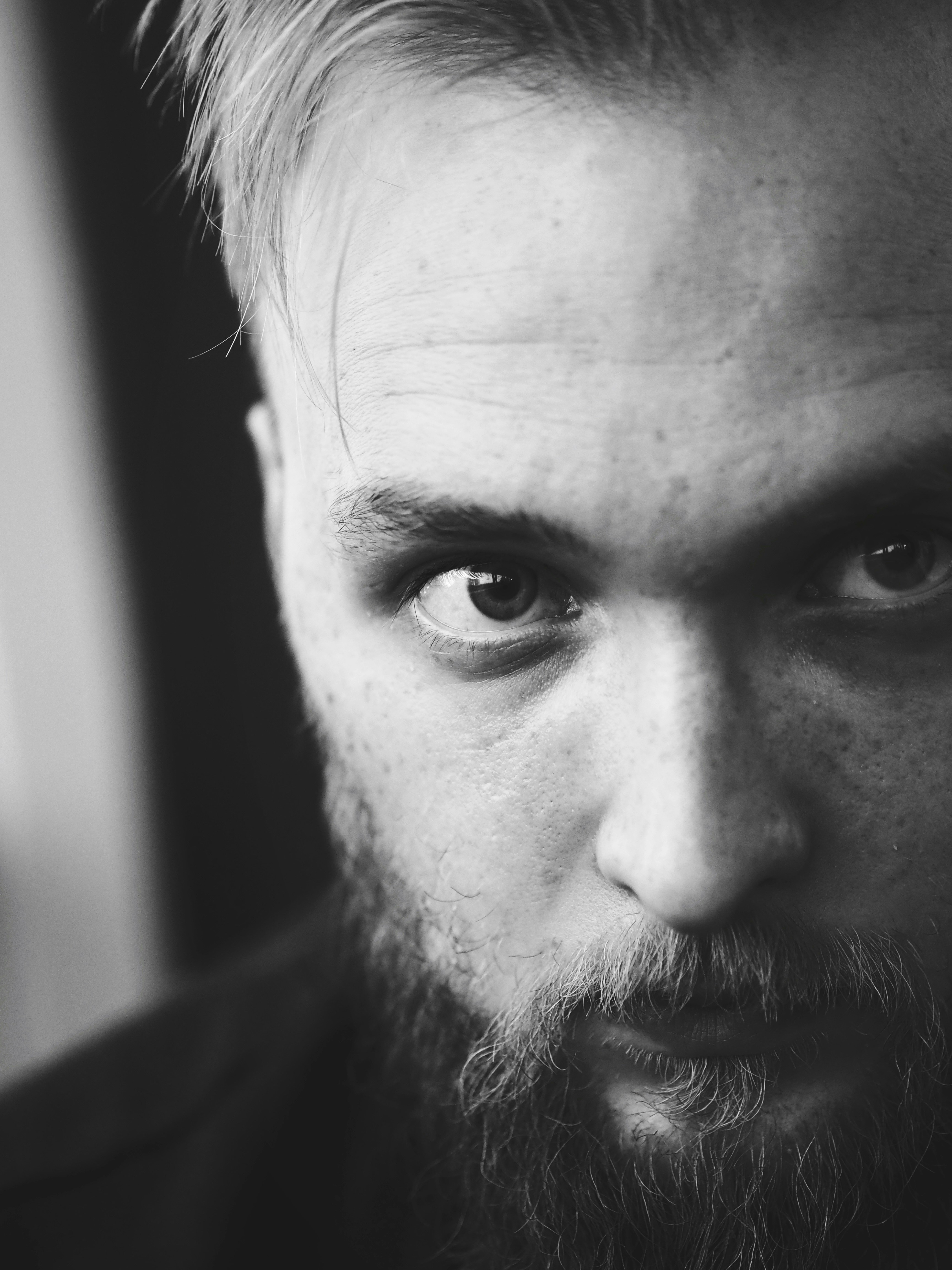 Ve al perfil de Alexey Yurasov