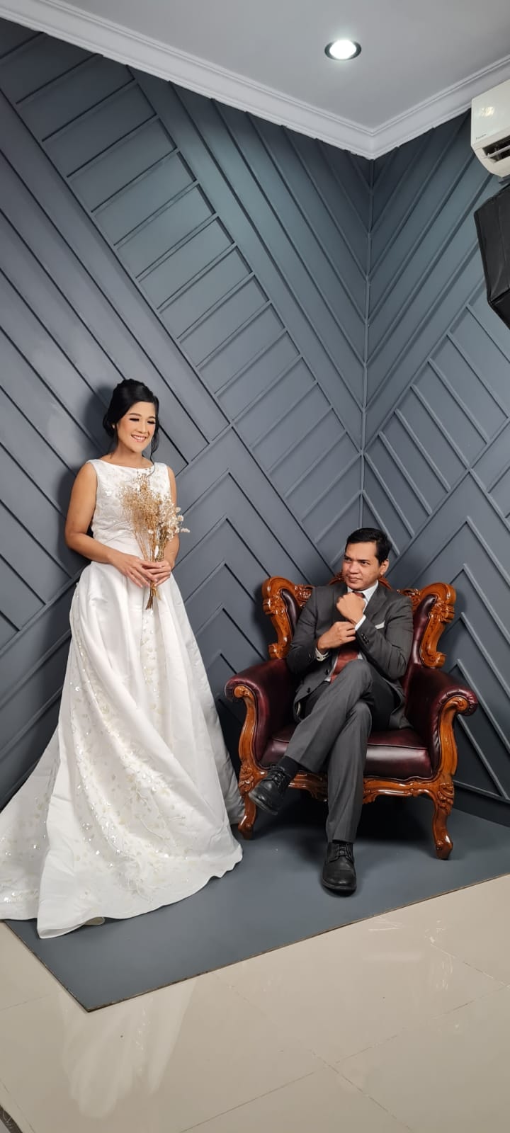 Go to JUN VERBEET's profile