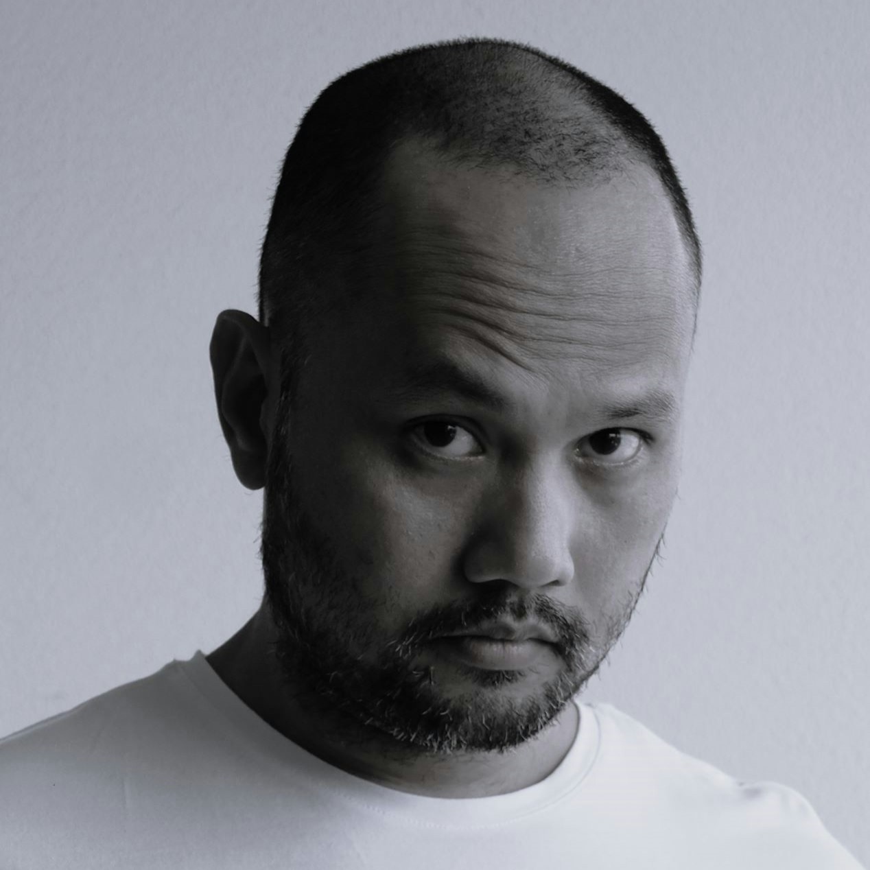 Ron Sindaのプロフィールを見る