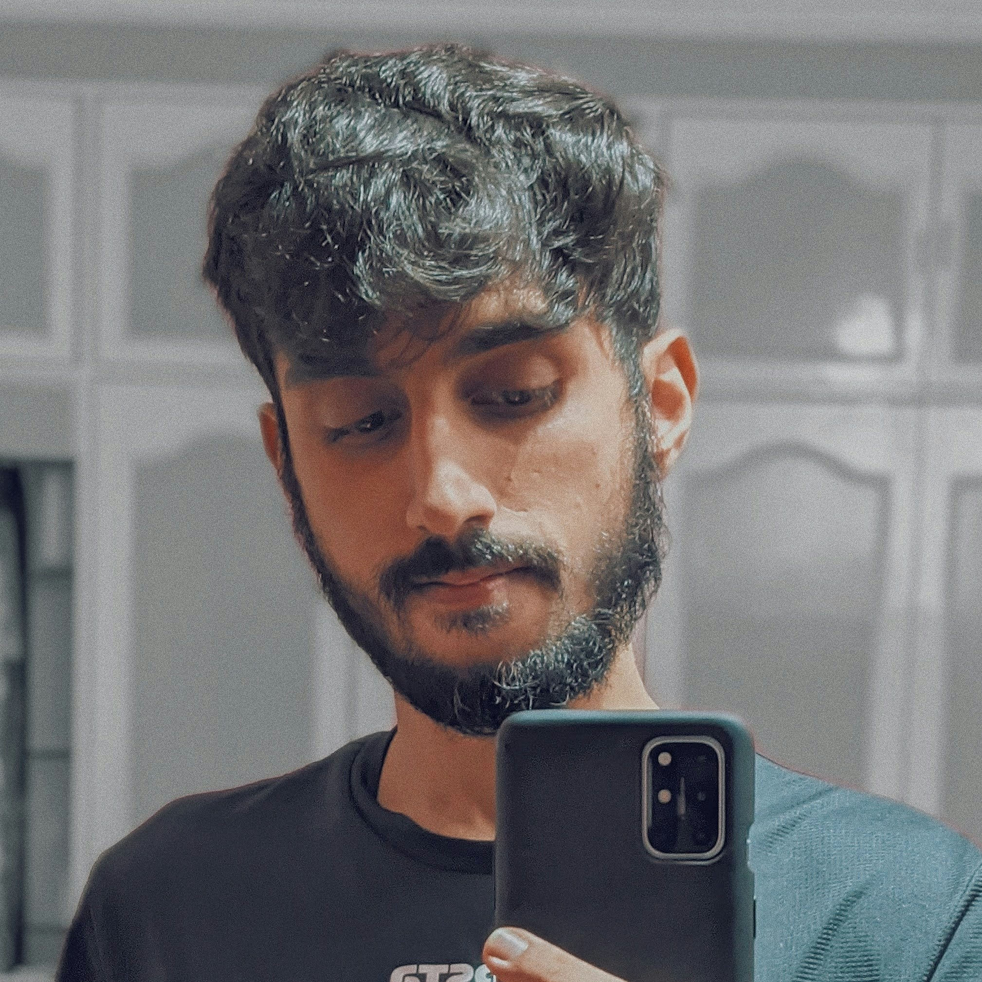 Buka profil Vishnu Vijwani