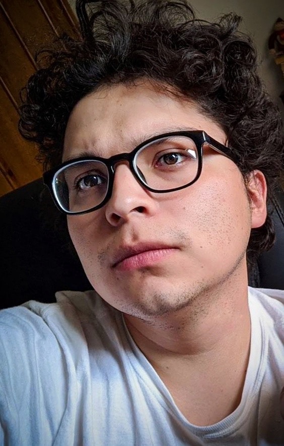 Go to Jorge Pinales's profile