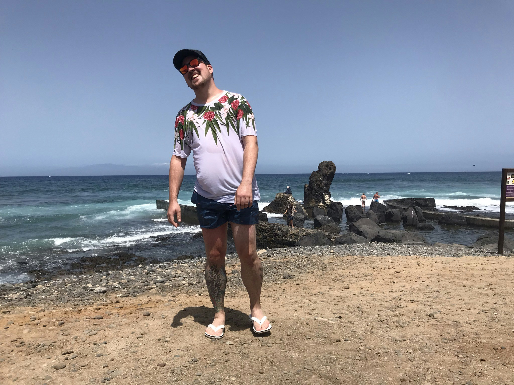 Ve al perfil de Sönki