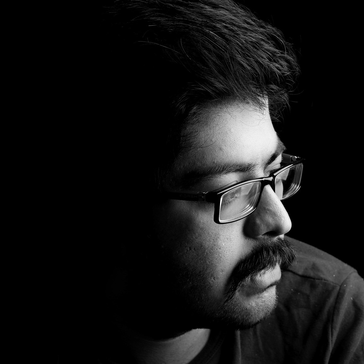 REZA JOMEPOUR의 프로필로 이동