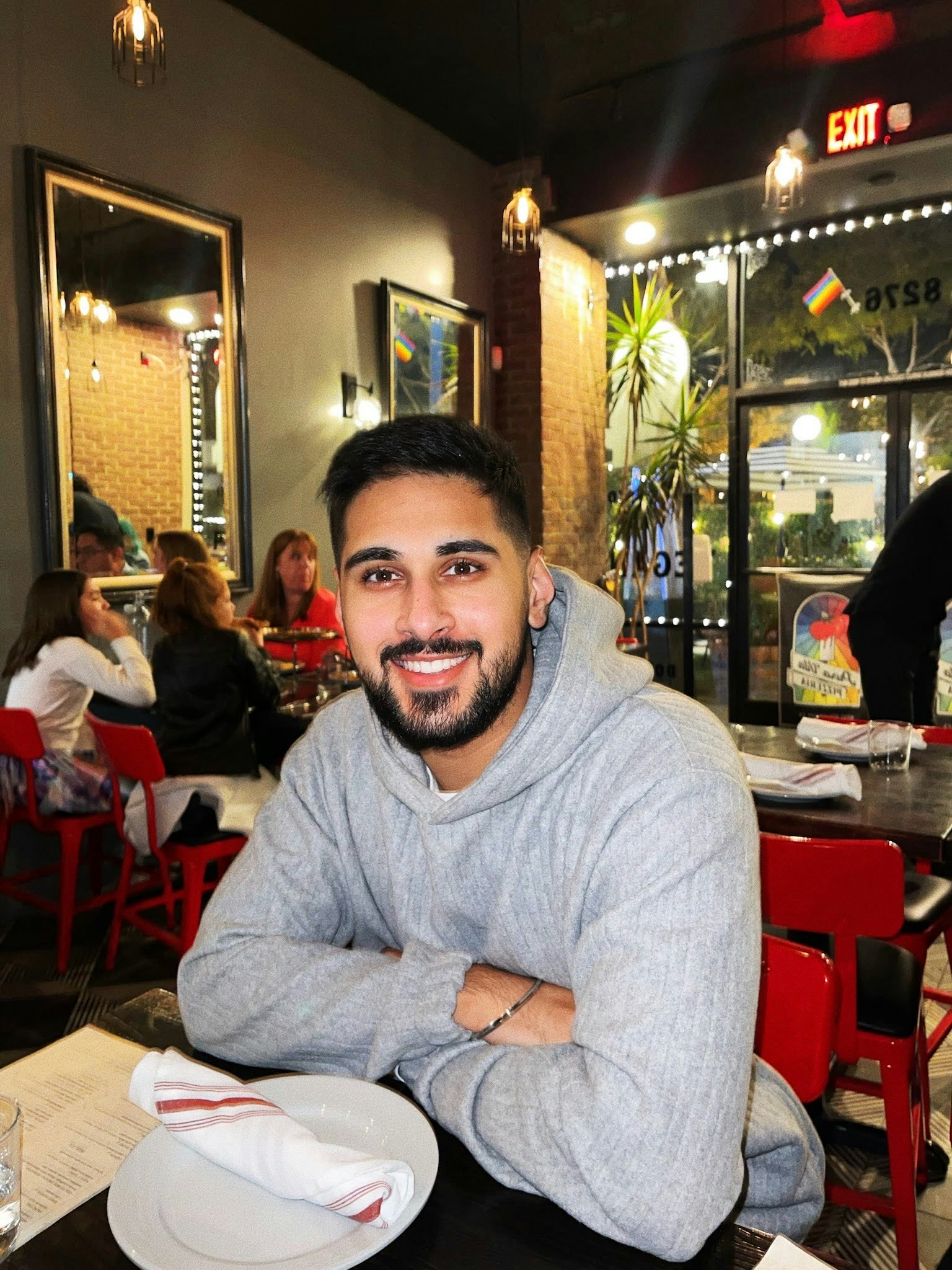 Accéder au profil de Ron Dosanjh