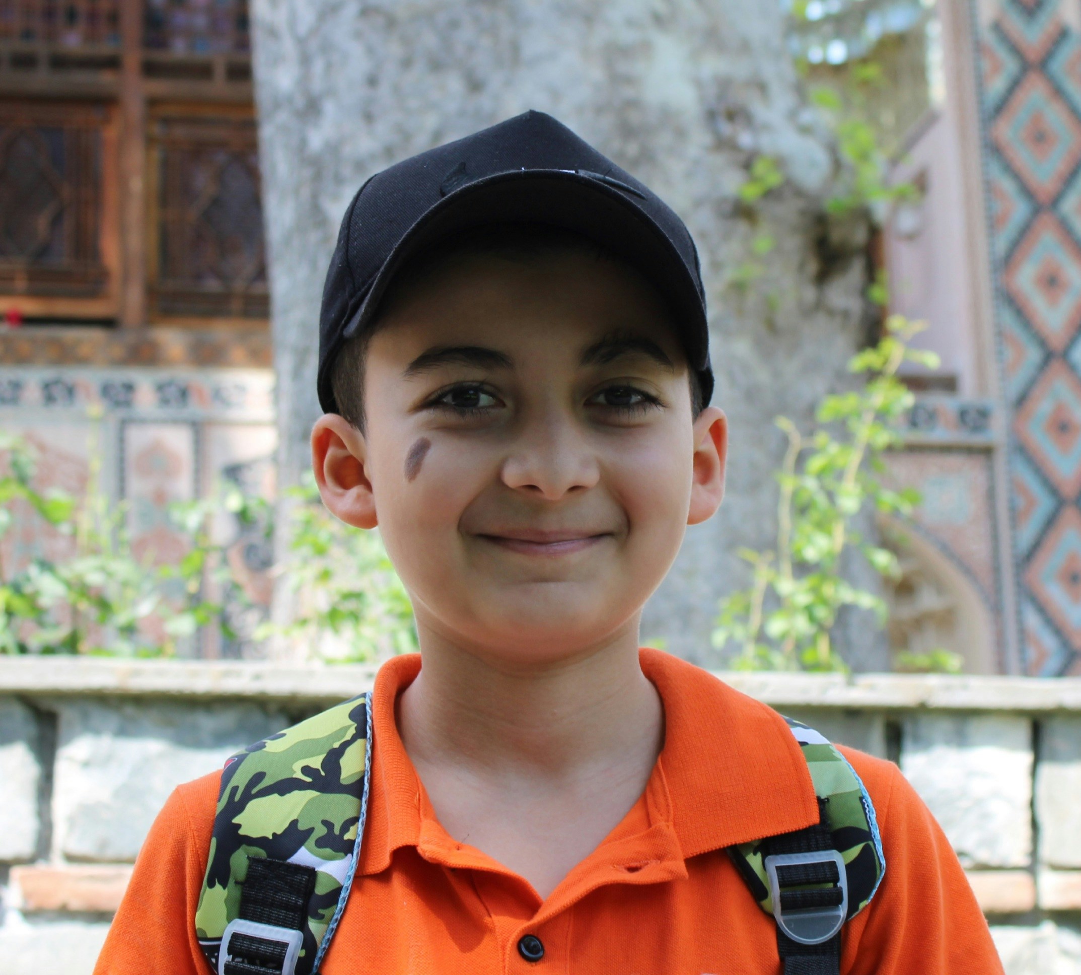 Ve al perfil de Rashid Hamidov