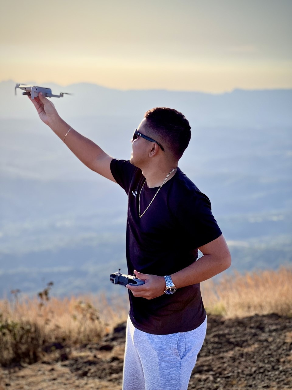 Ve al perfil de Eduardo Benites