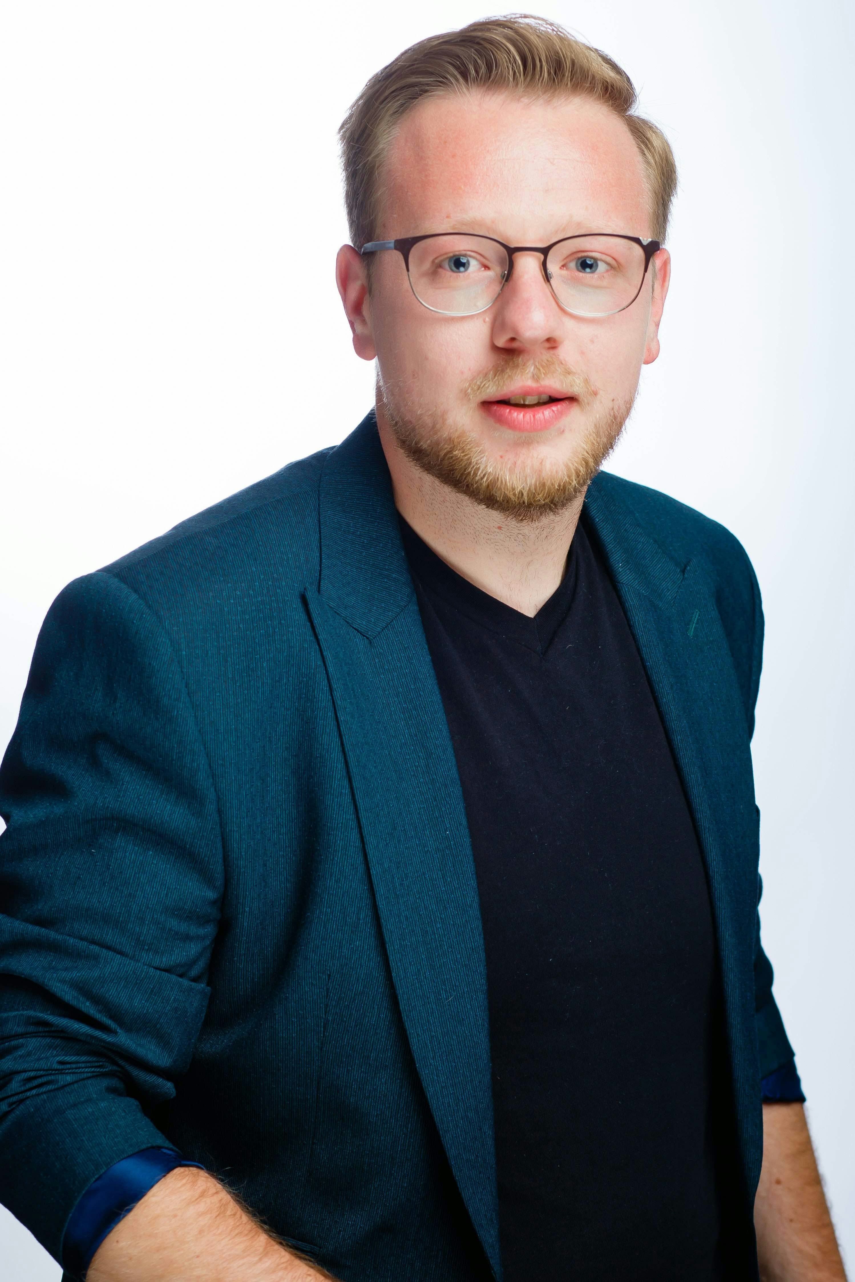 Go to Vlad Hilitanu's profile