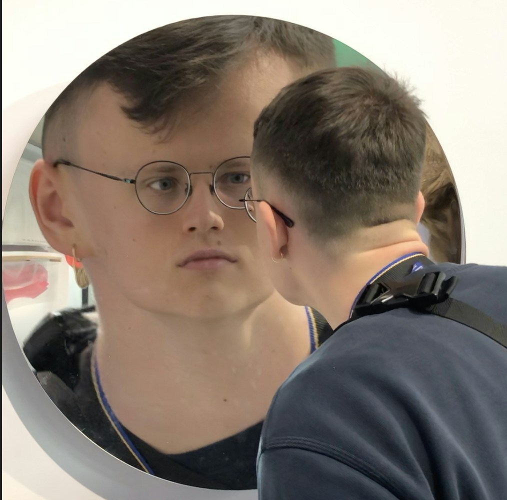 Go to Mateusz Zbysinski's profile