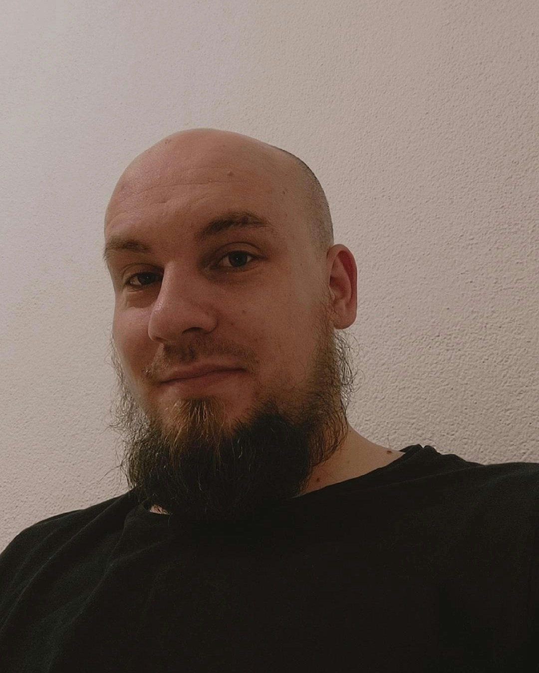 Go to Edin Hrnjić's profile