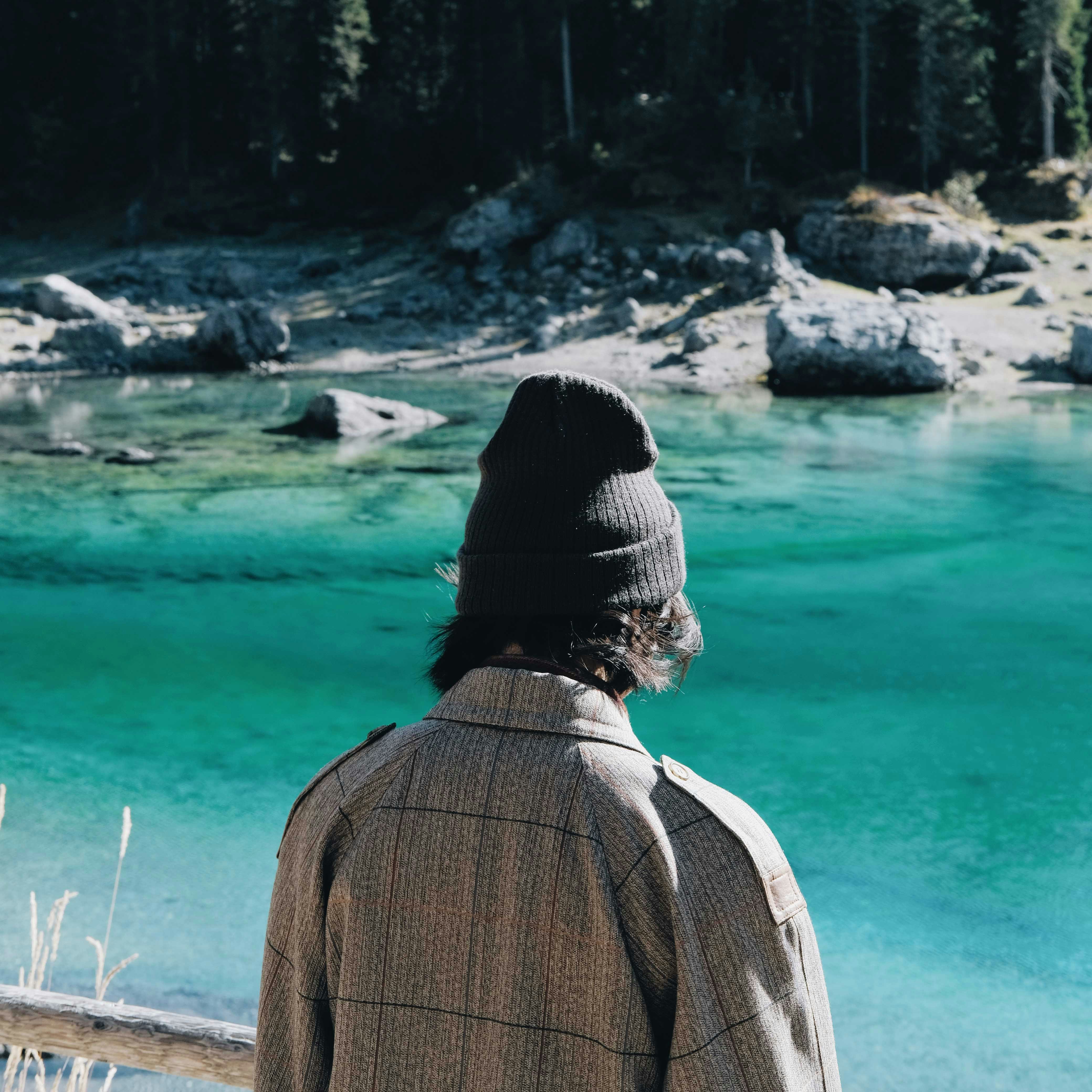 Ve al perfil de Nevischi