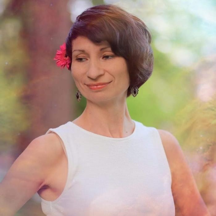 Ve al perfil de Stella Sky