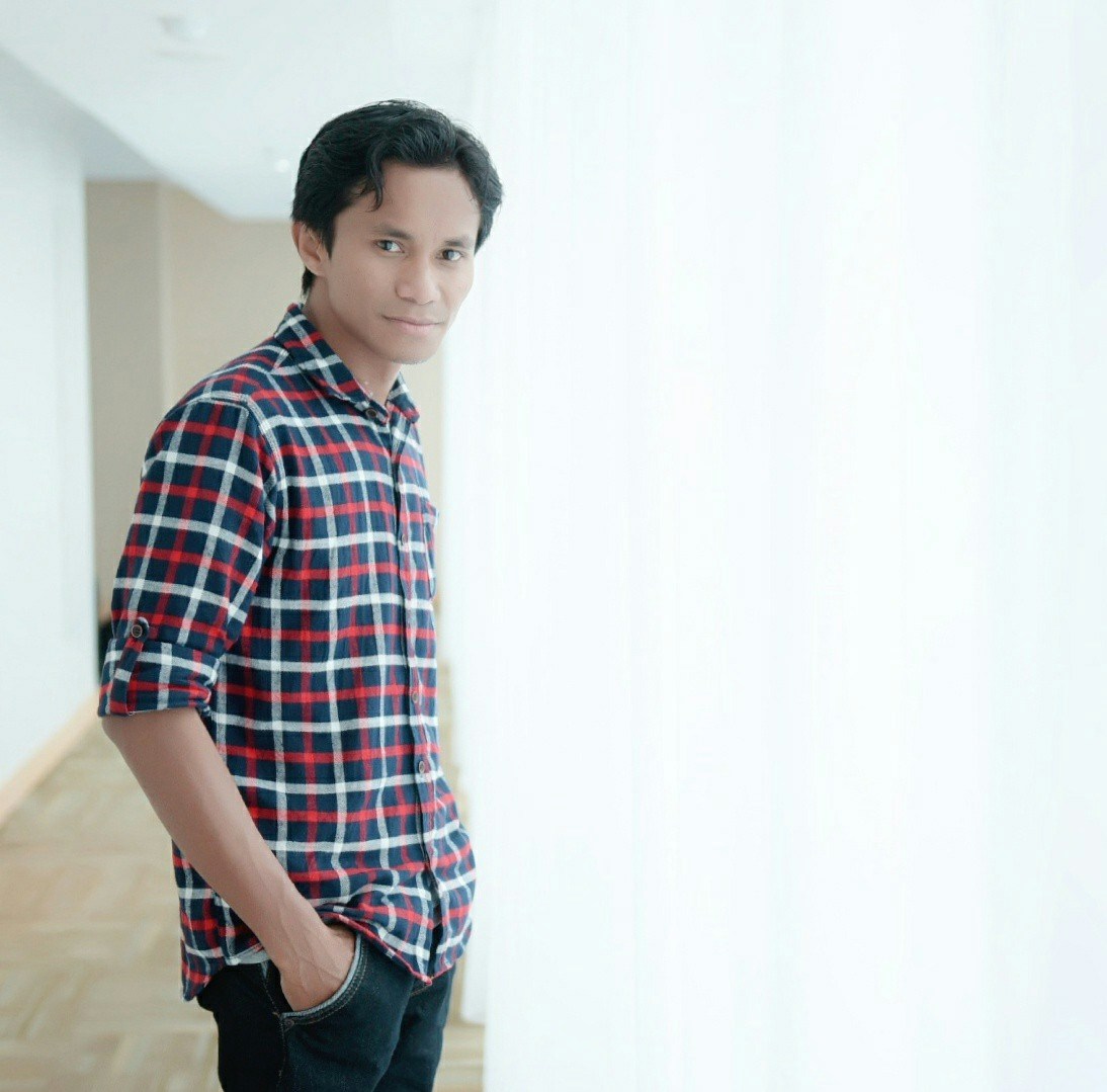 Go to Erick Matahine's profile