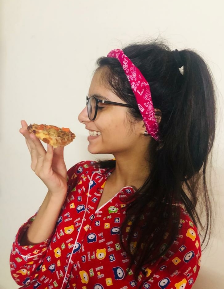 Buka profil Sonali Saluja