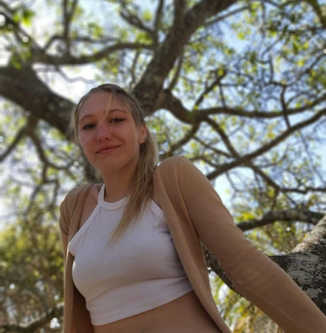 Go to Amber-Dawn Broomberg's profile