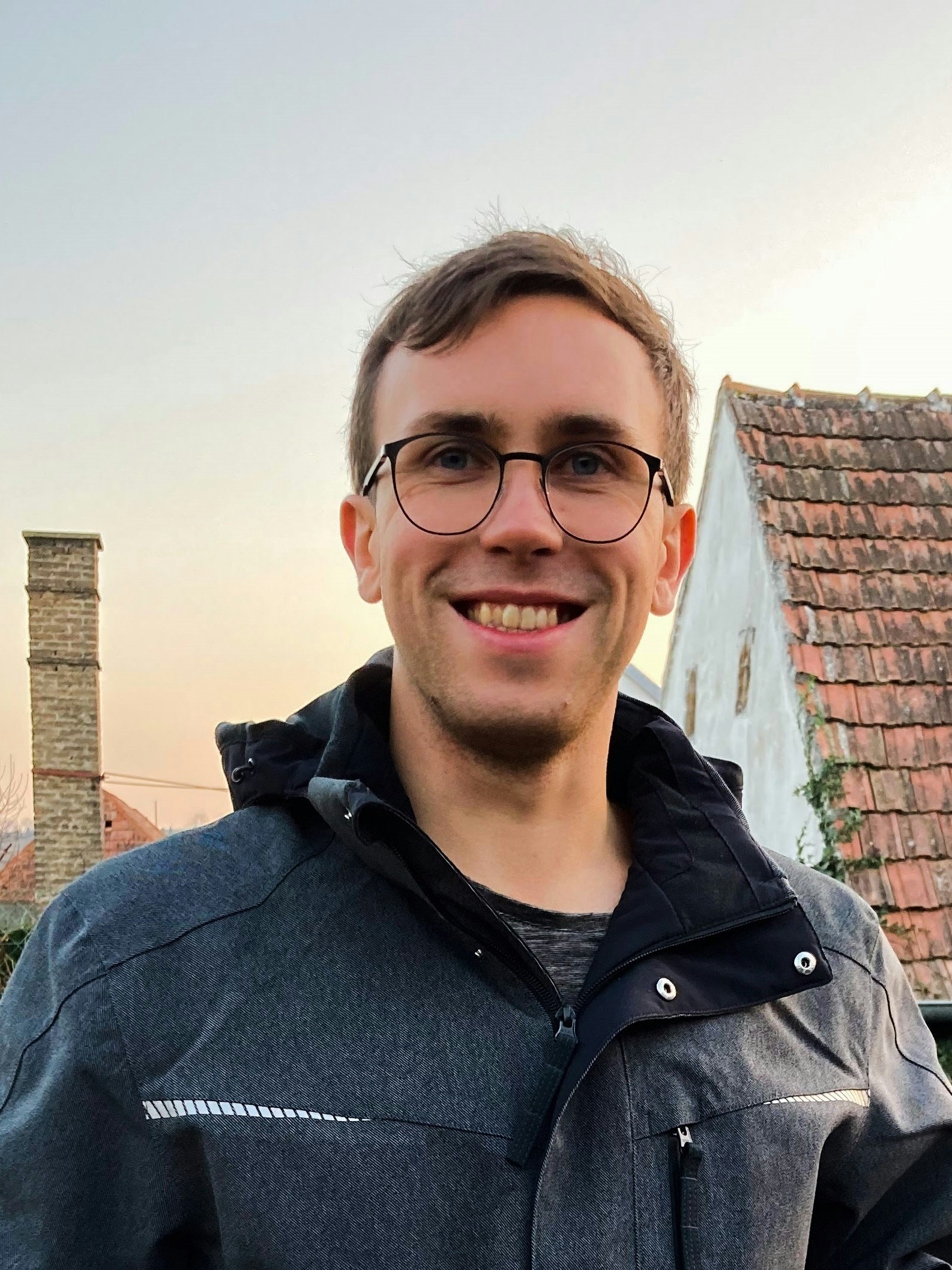 Buka profil Alexander Pell