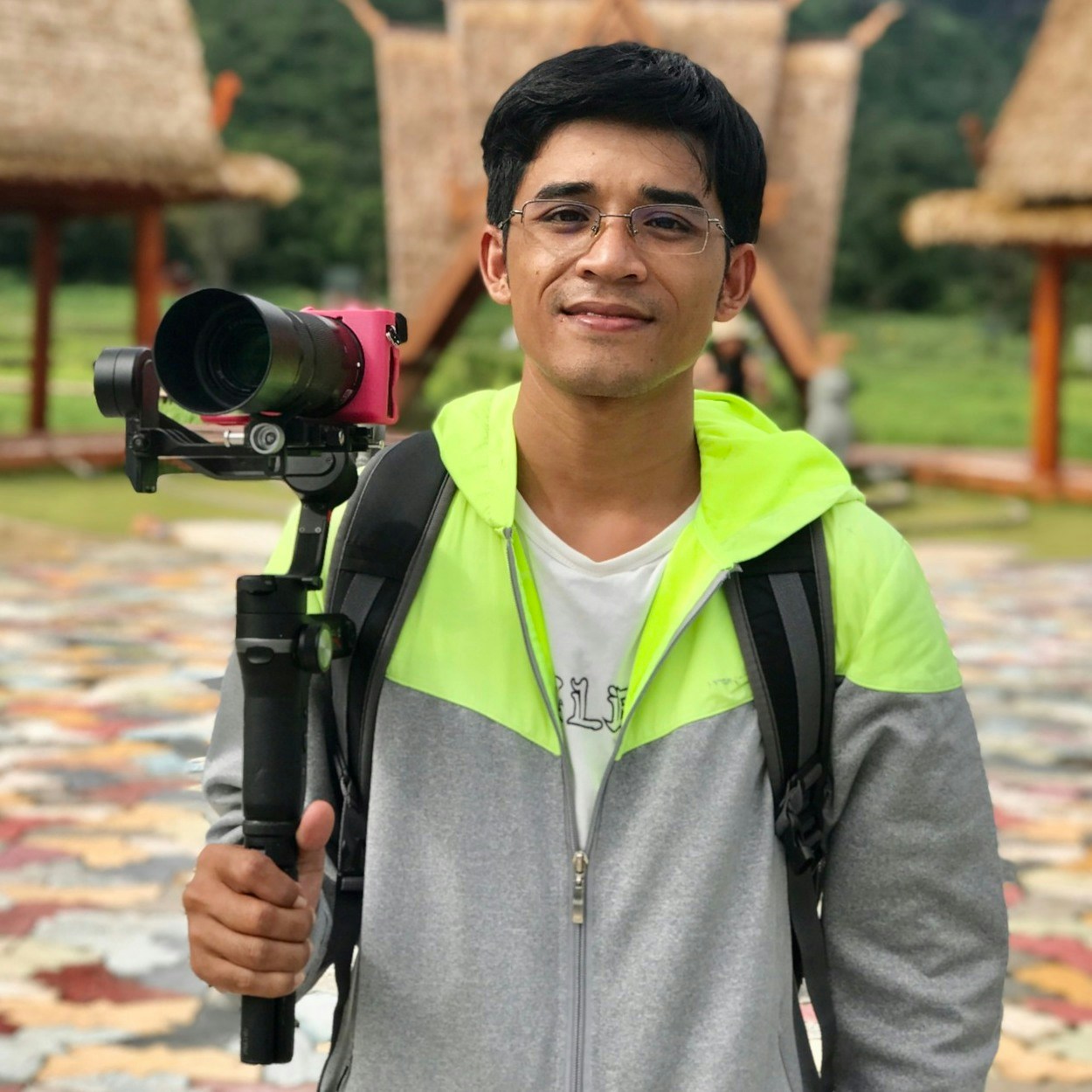 Ve al perfil de Vantha So