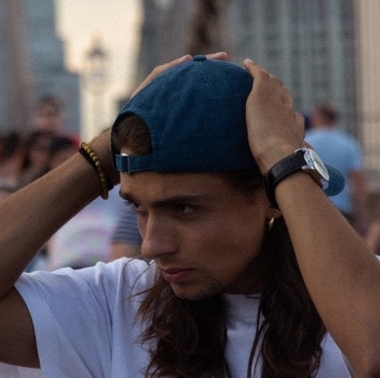 Go to Evan THOMAS's profile