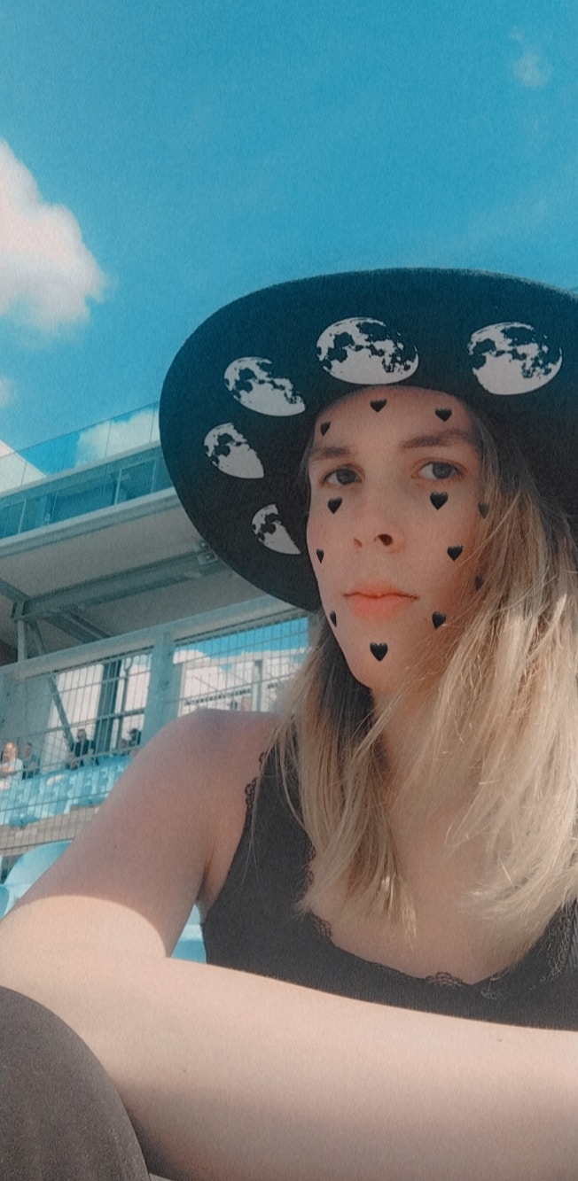 Ir para o perfil de Luna de Wit