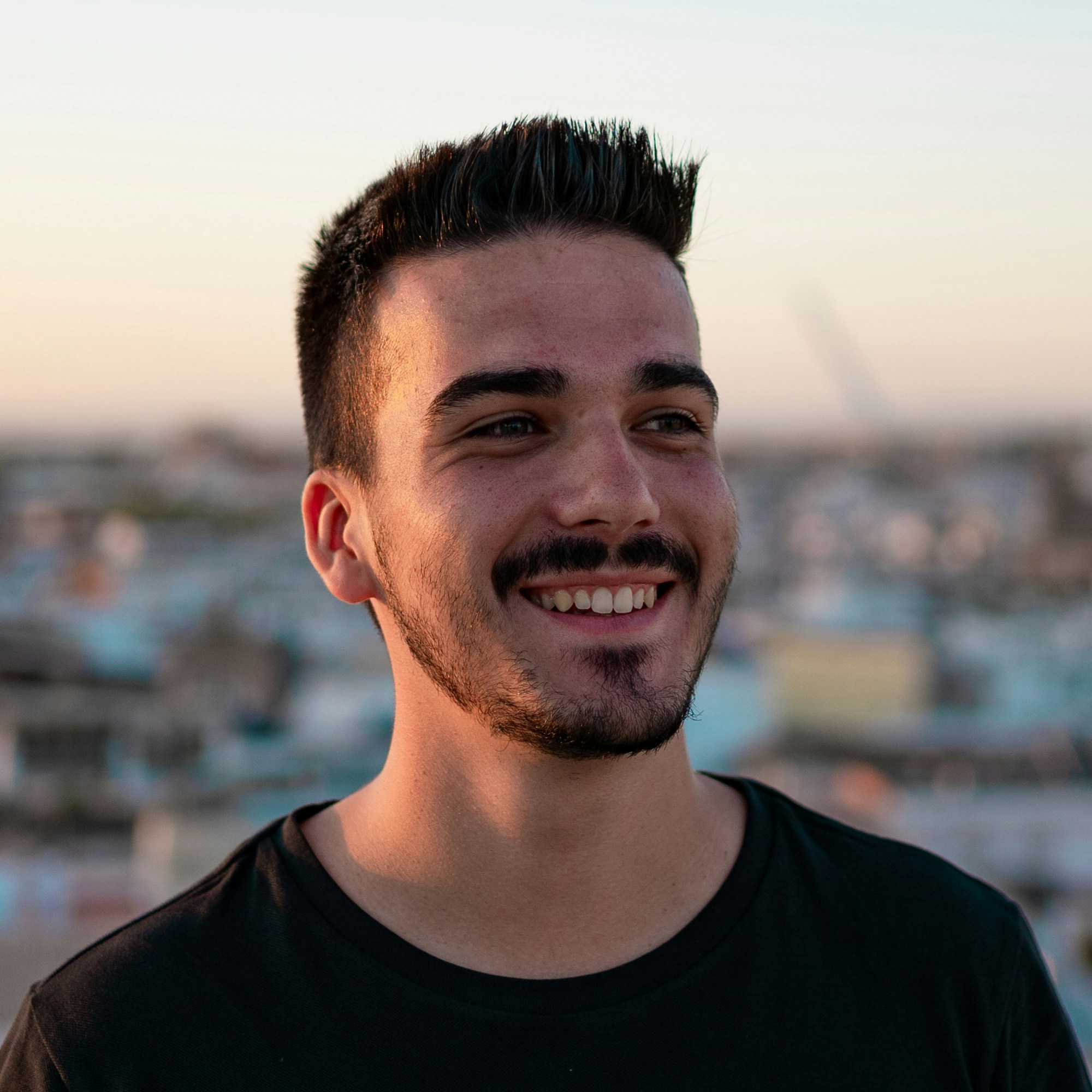 Vai al profilo di Fabian Navarro