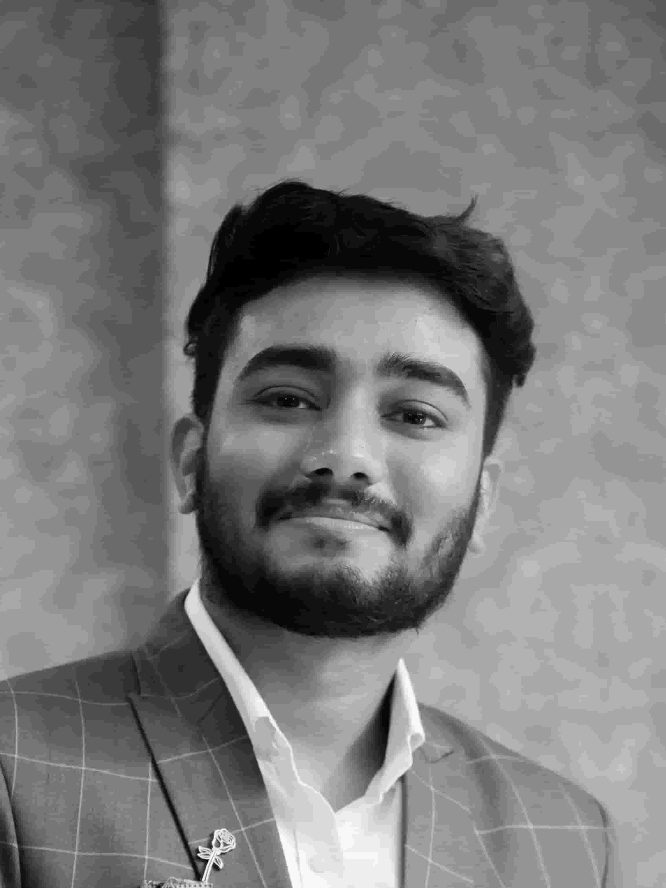 Zum Profil von HARSHIT MISHRA