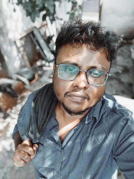 Zum Profil von Gowtham R