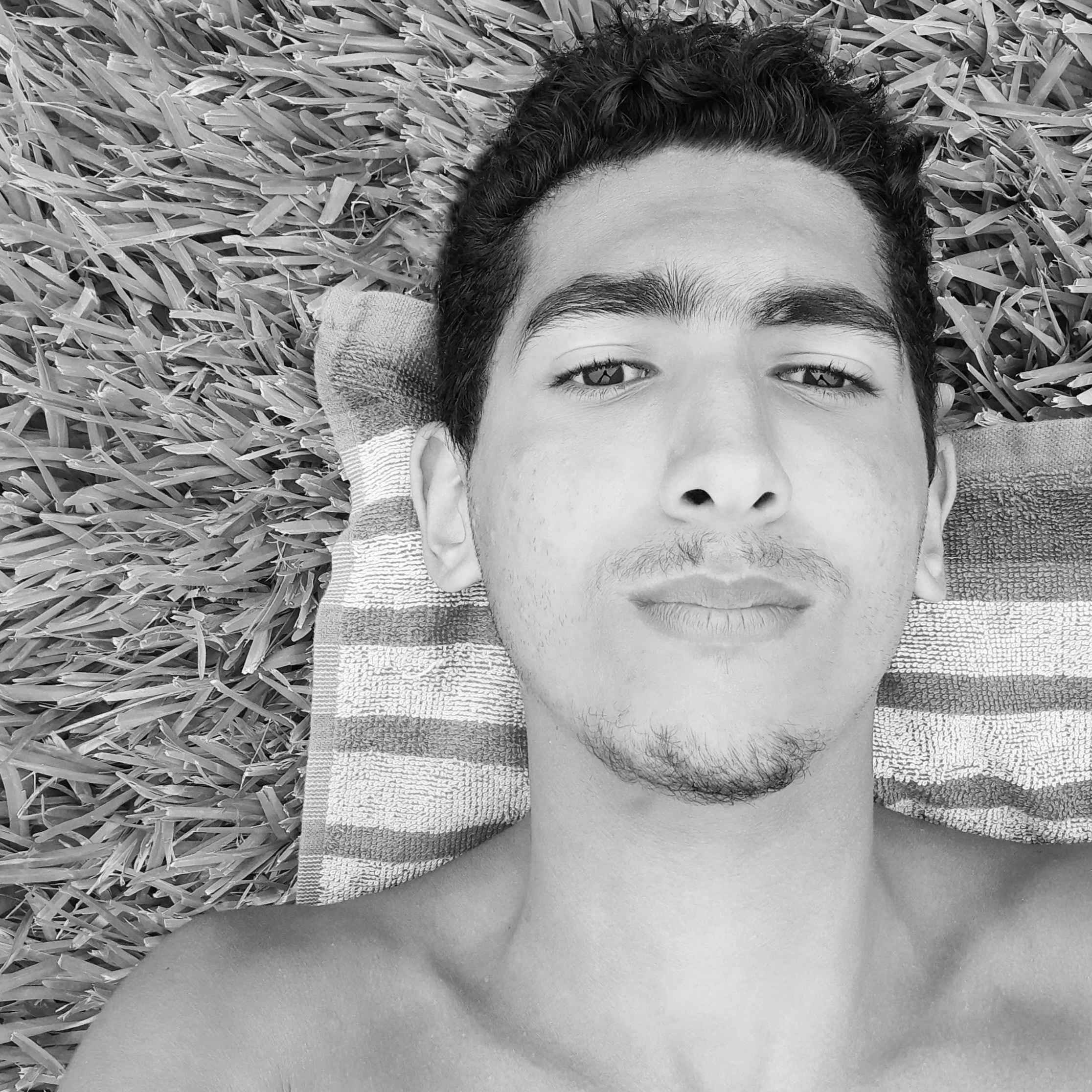 Go to Yahya Kanouni's profile