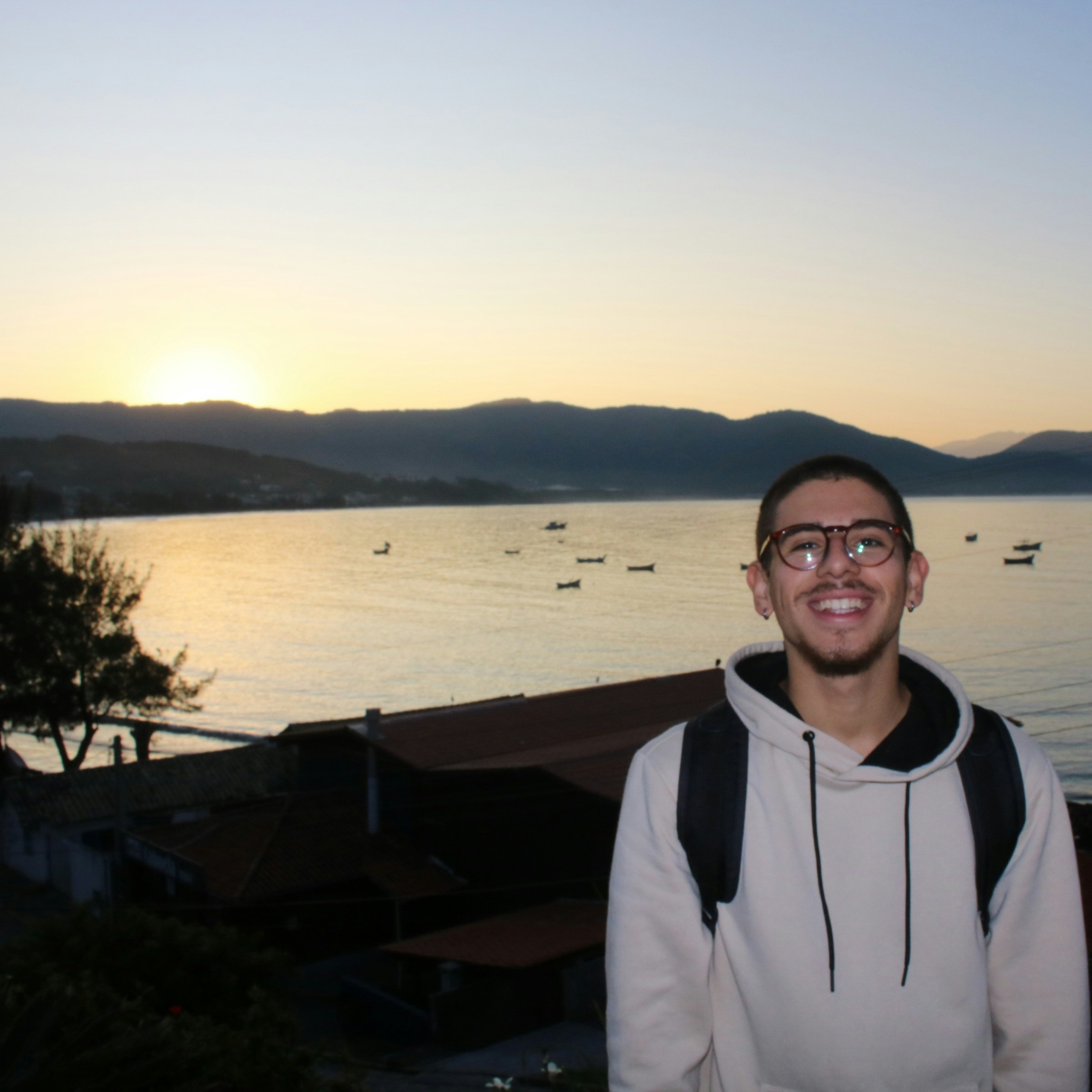 Go to Gabriel Neto's profile