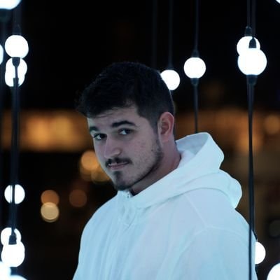 Ve al perfil de Nicolas Caetano