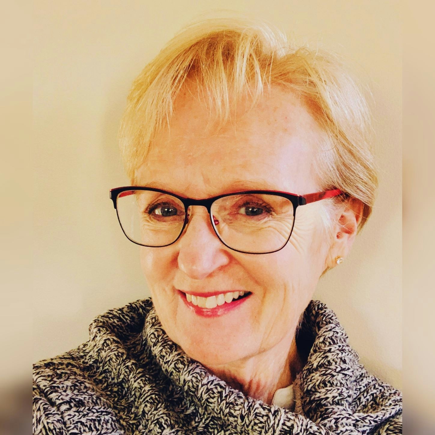 Lorraine Barberのプロフィールを見る