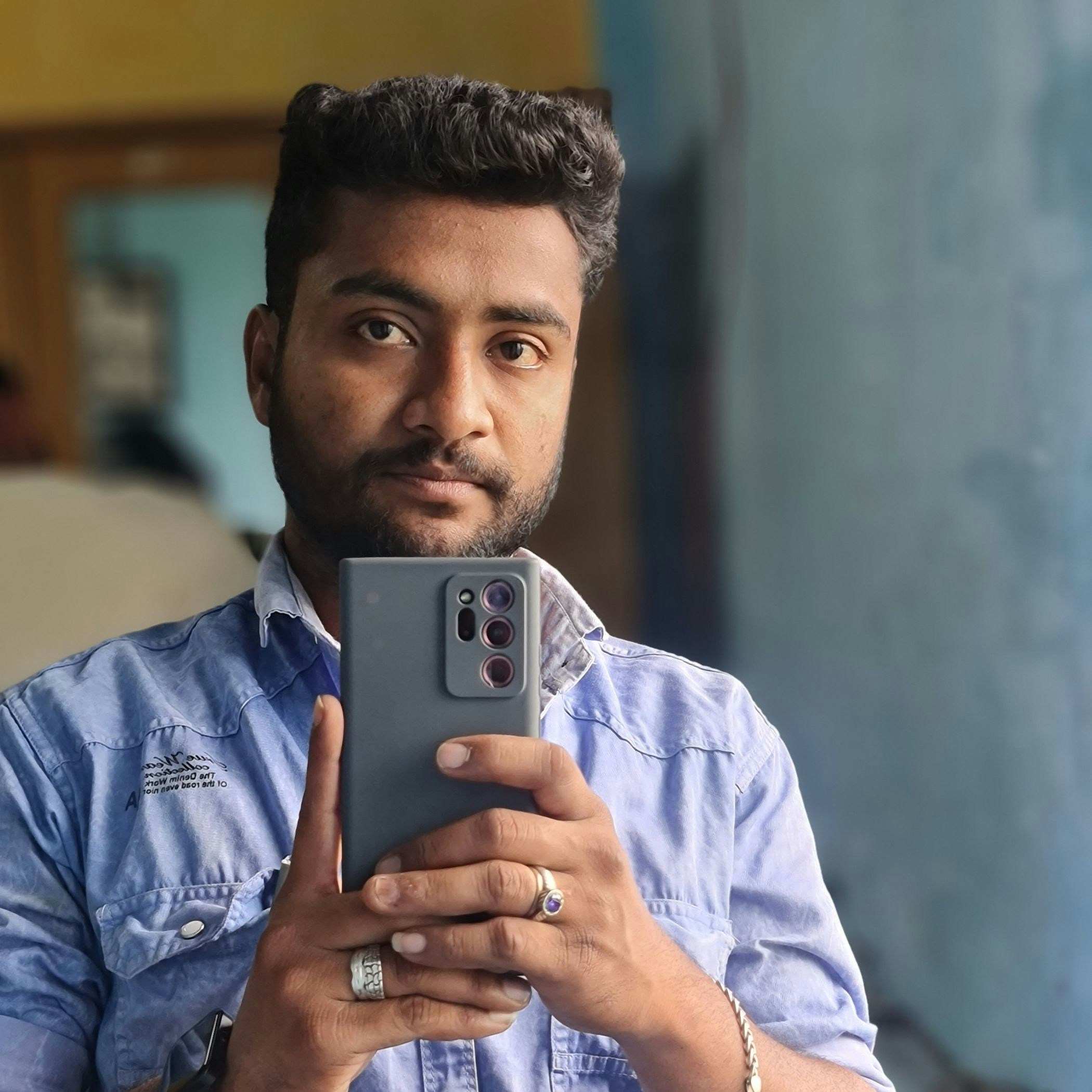 Ve al perfil de Jayakanthan Navarathinam