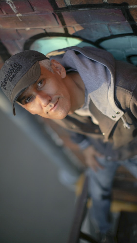 Go to Vladimir Pustovetov's profile