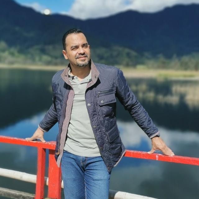 Go to Dawin Rizzo's profile