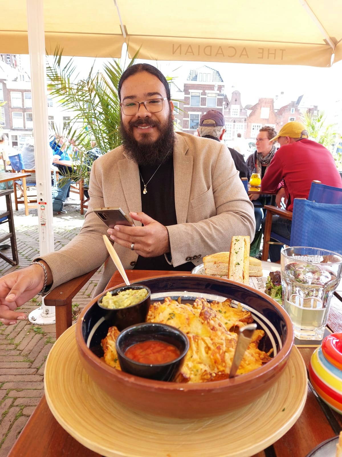 Go to Aron Dias's profile