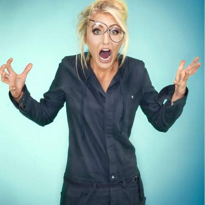 Go to Eva Magdalenski's profile