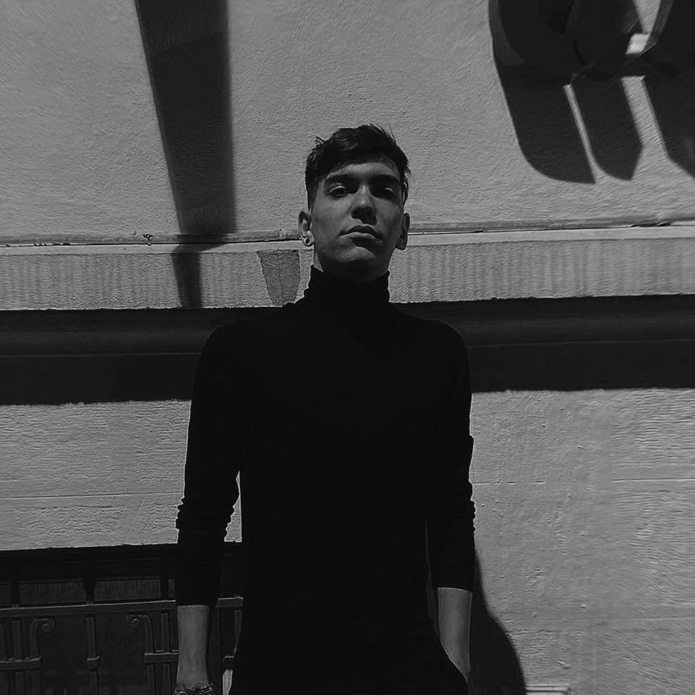 Zum Profil von Tudor Adrian