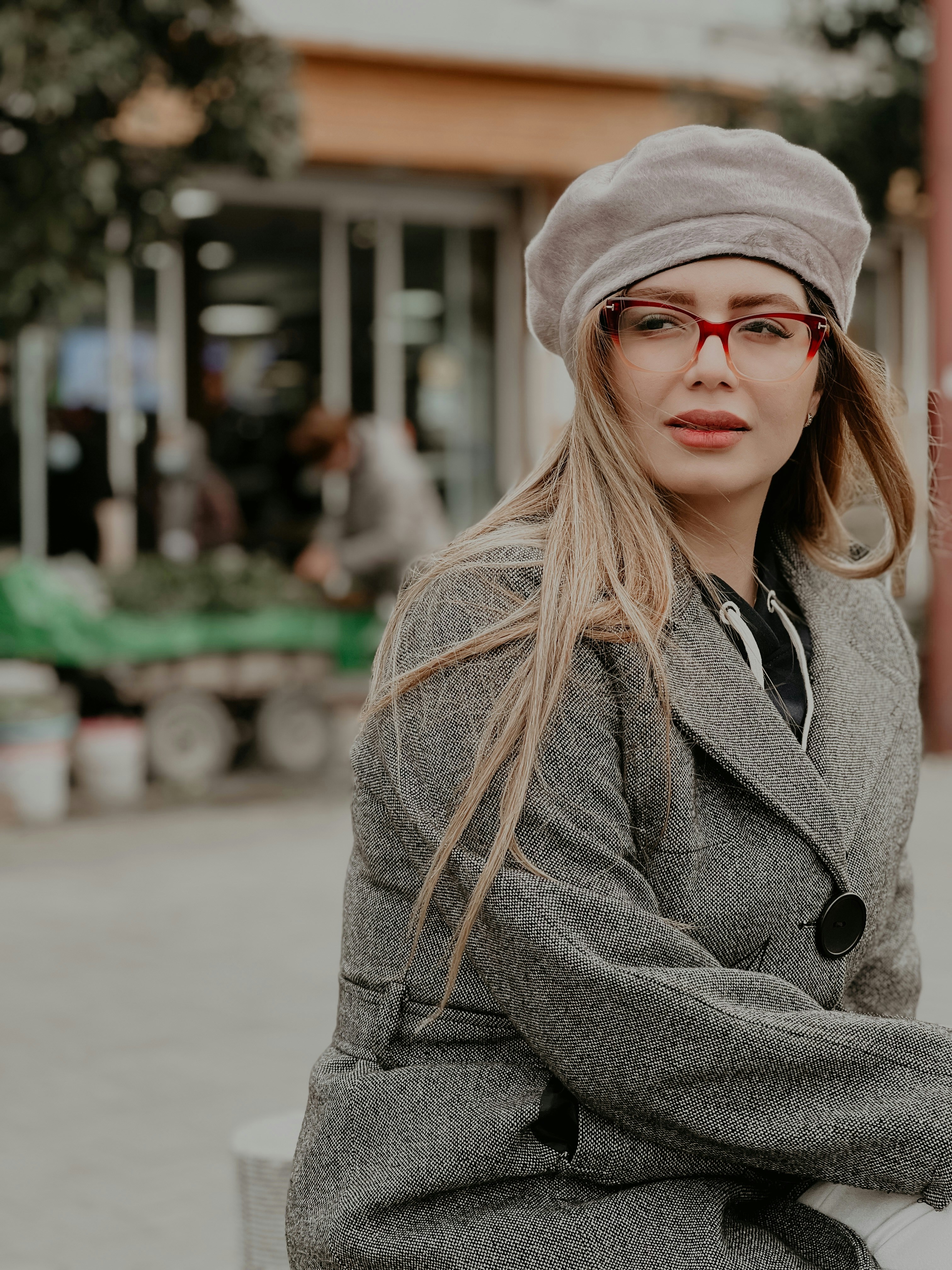 Go to Mozhdeh Dezhkam's profile