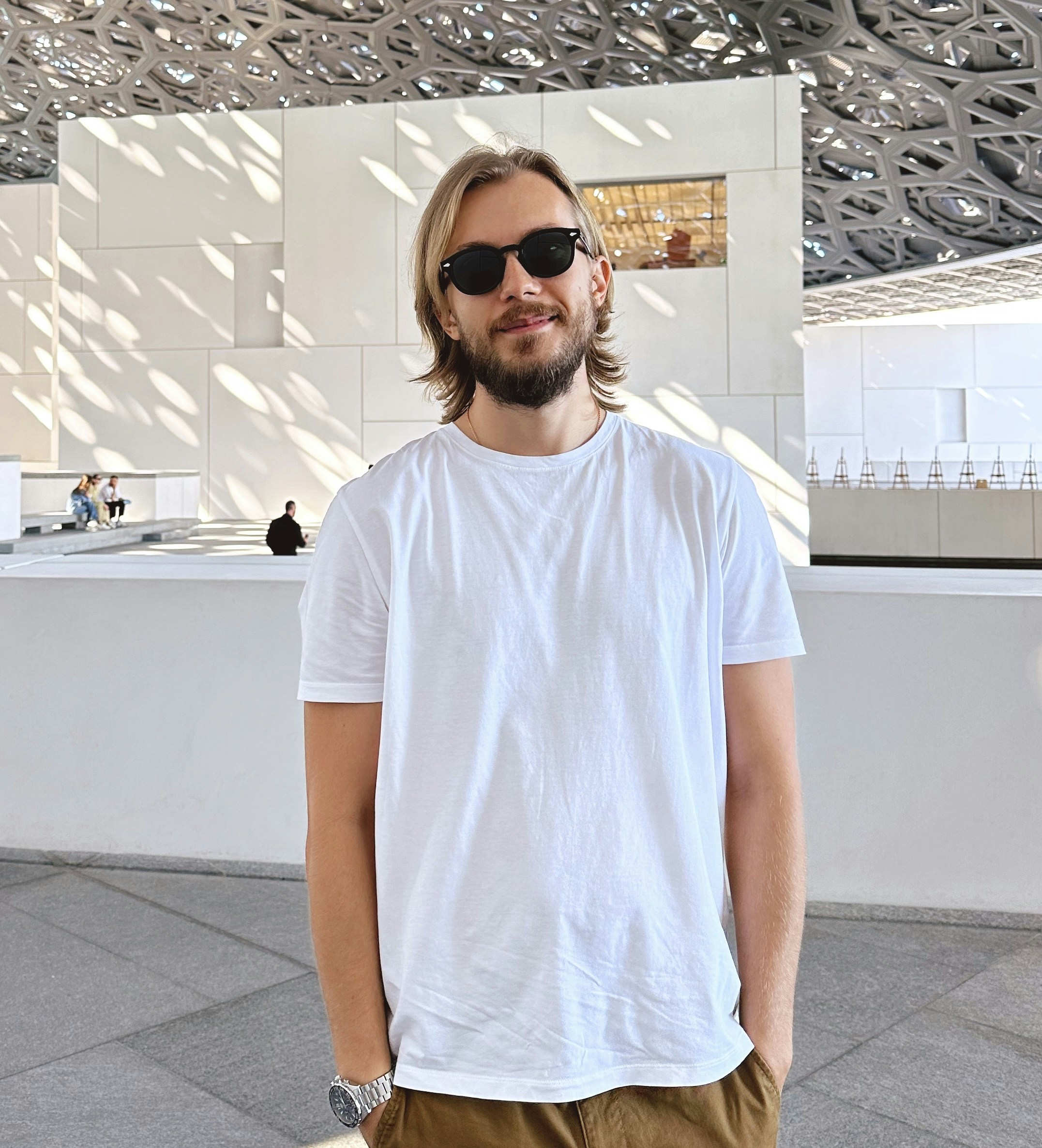 Zum Profil von Igor Dernovoy