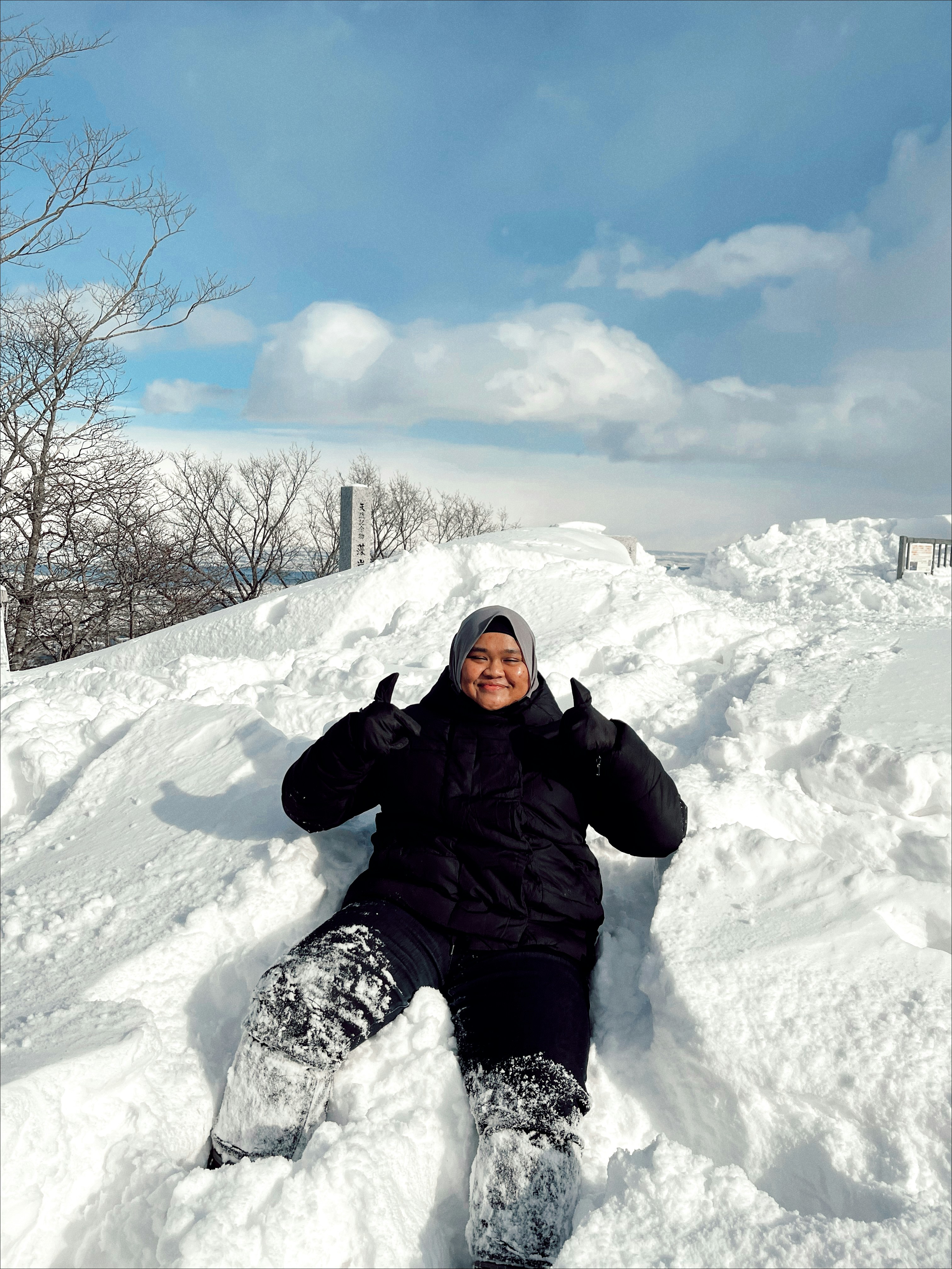 Go to elyca's profile