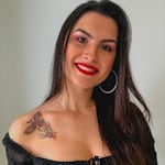 Avatar of user Aline Carvalho