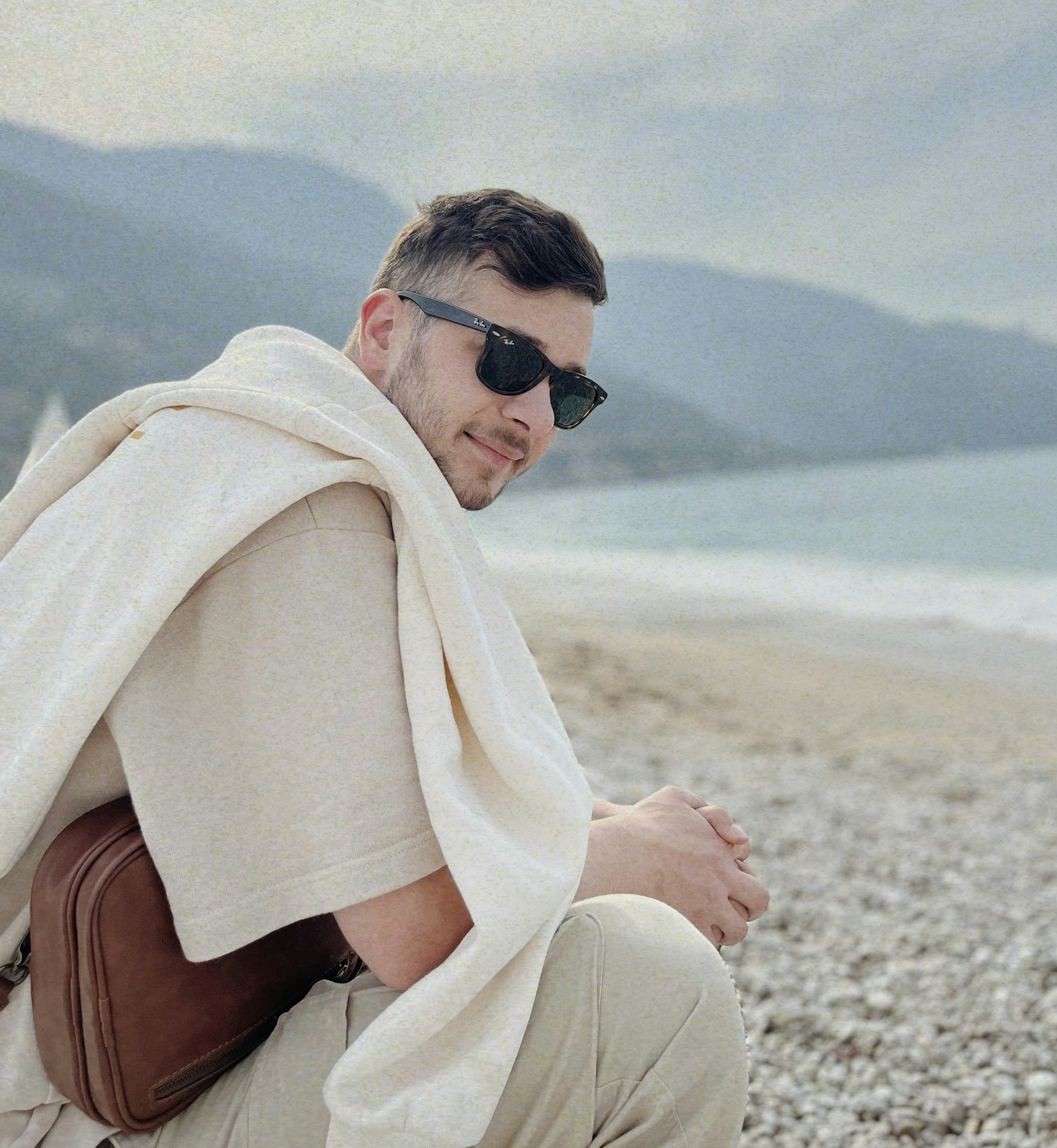 Ve al perfil de İsa A. Özalp