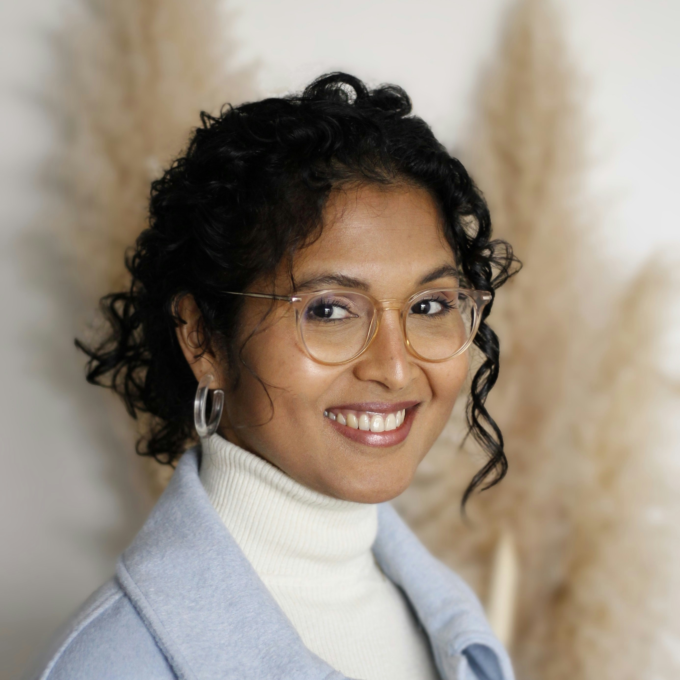 Ve al perfil de Arielle Allouche