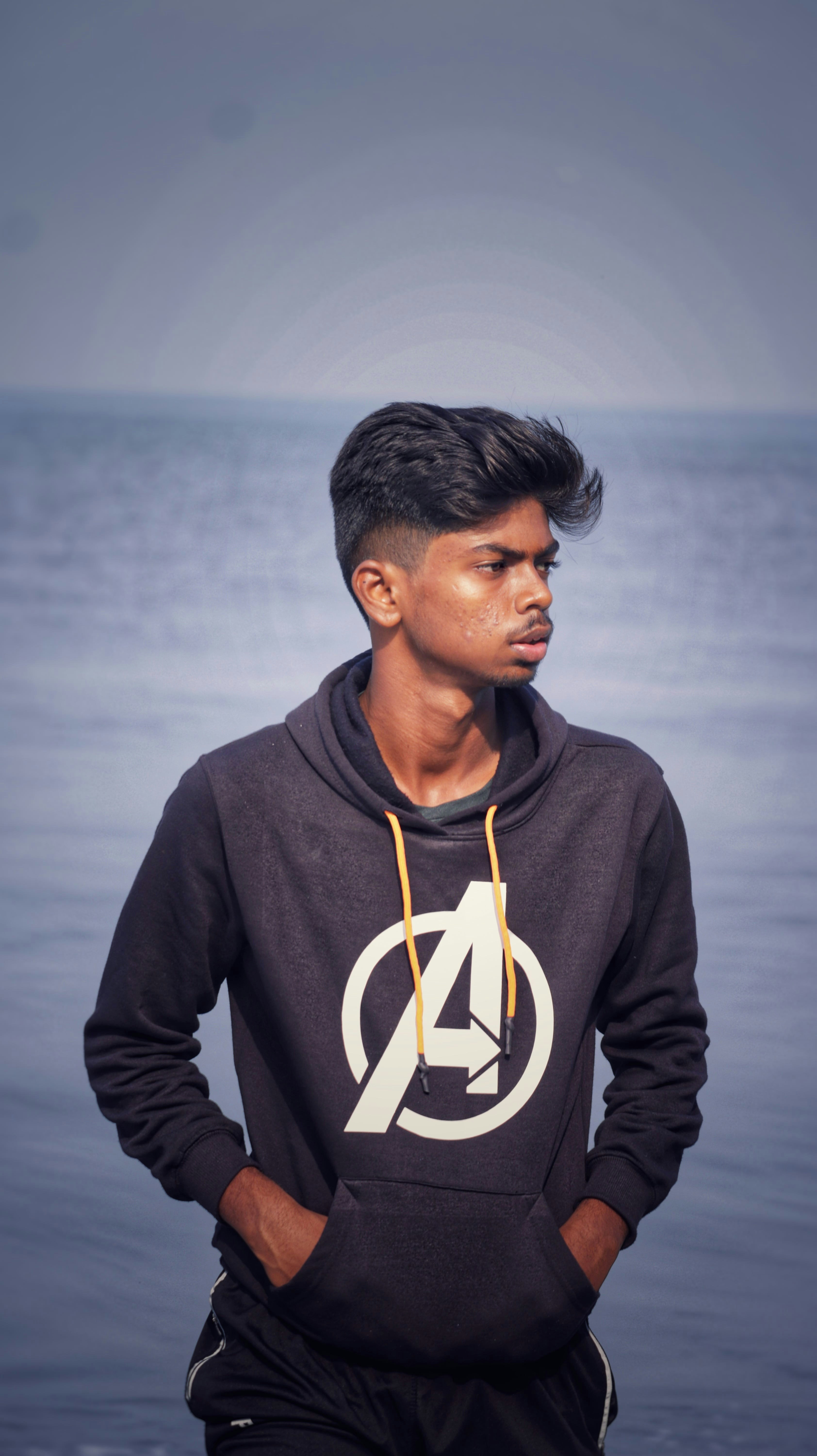 Buka profil Ajay Lakshman