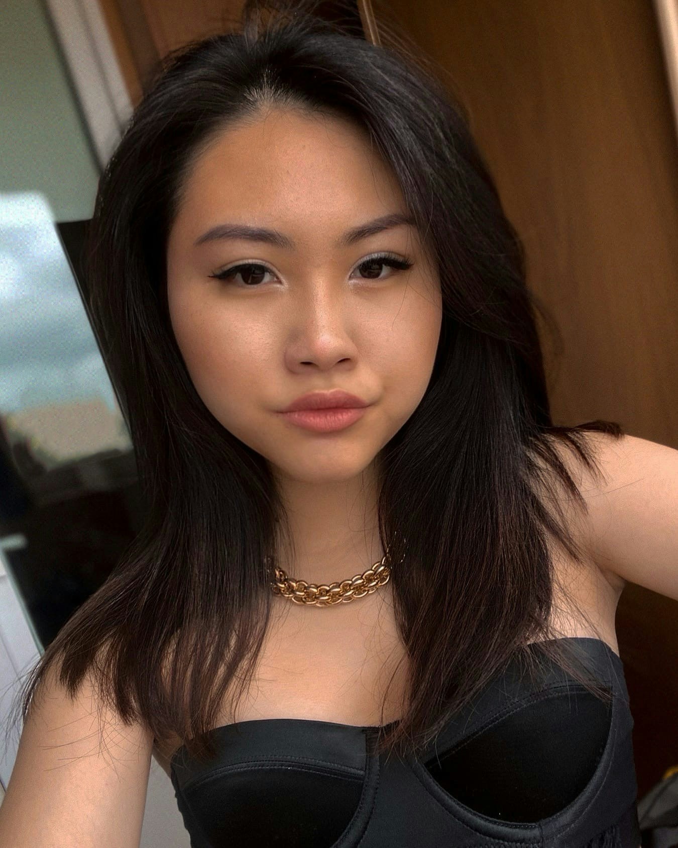 Ir para o perfil de Angelina Boku