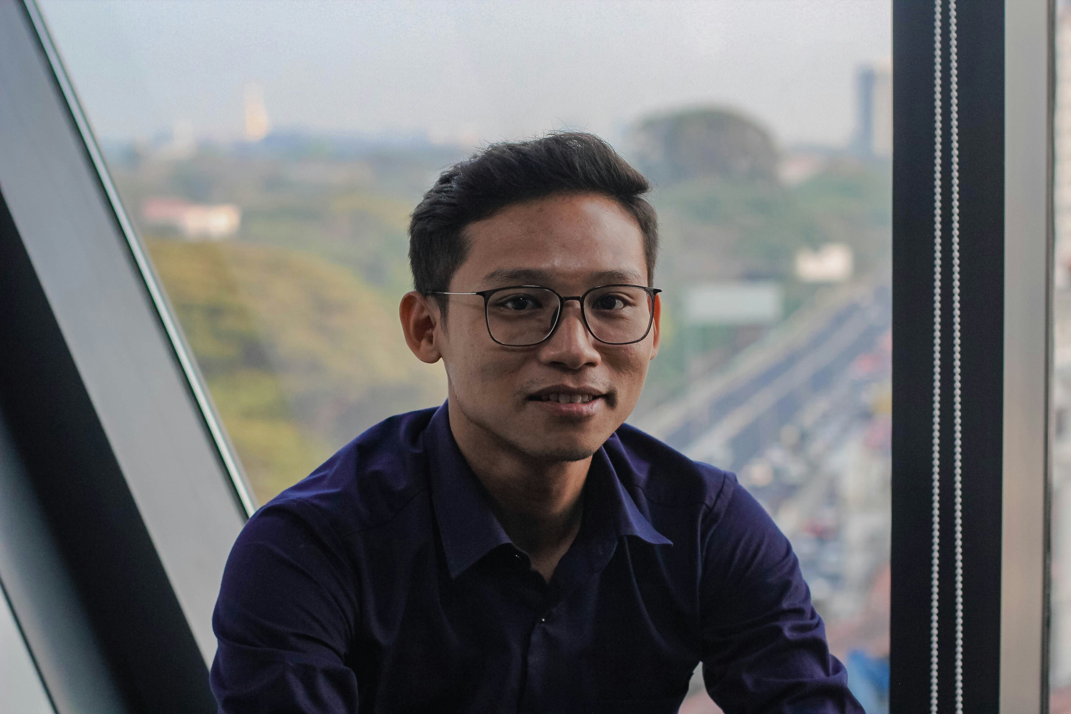 Go to phyo min's profile