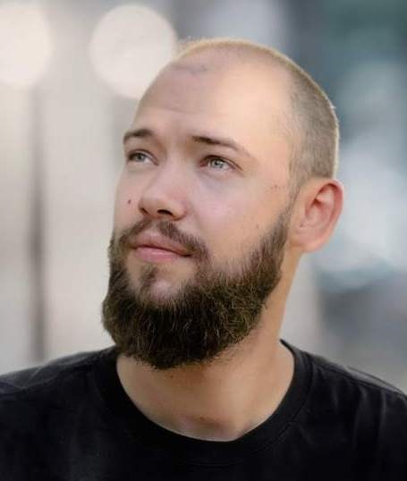 Zum Profil von Vlad Kutepov