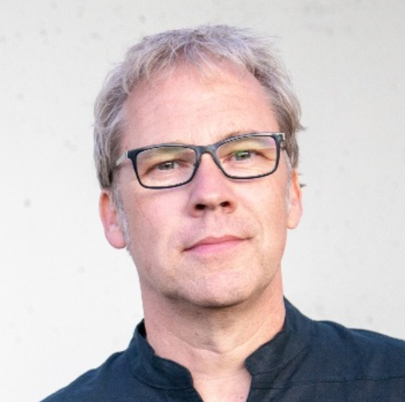 Zum Profil von Richard Heinen