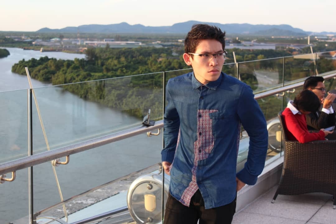 Avatar of user Zeq Qayong