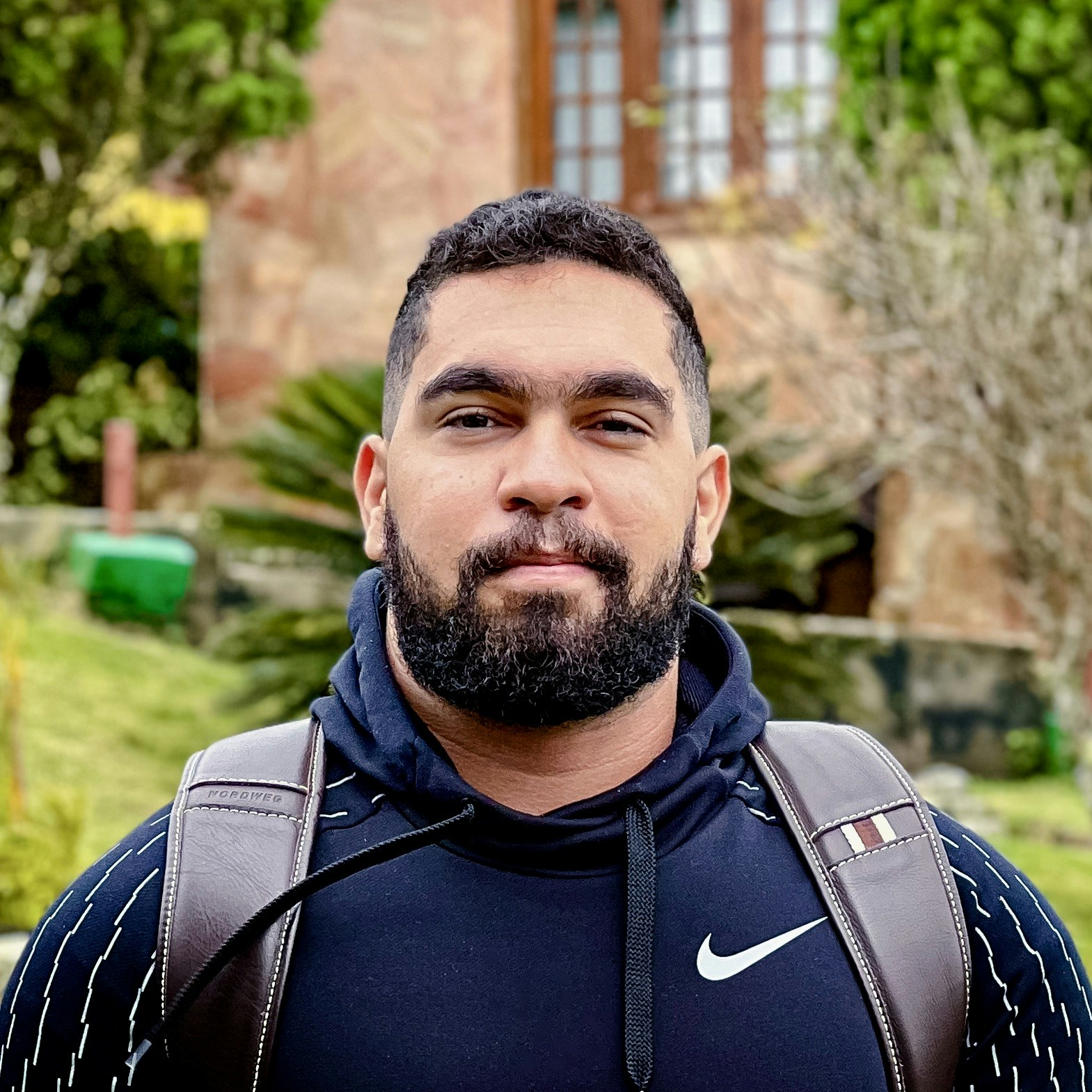 Go to Eduardo Borges's profile