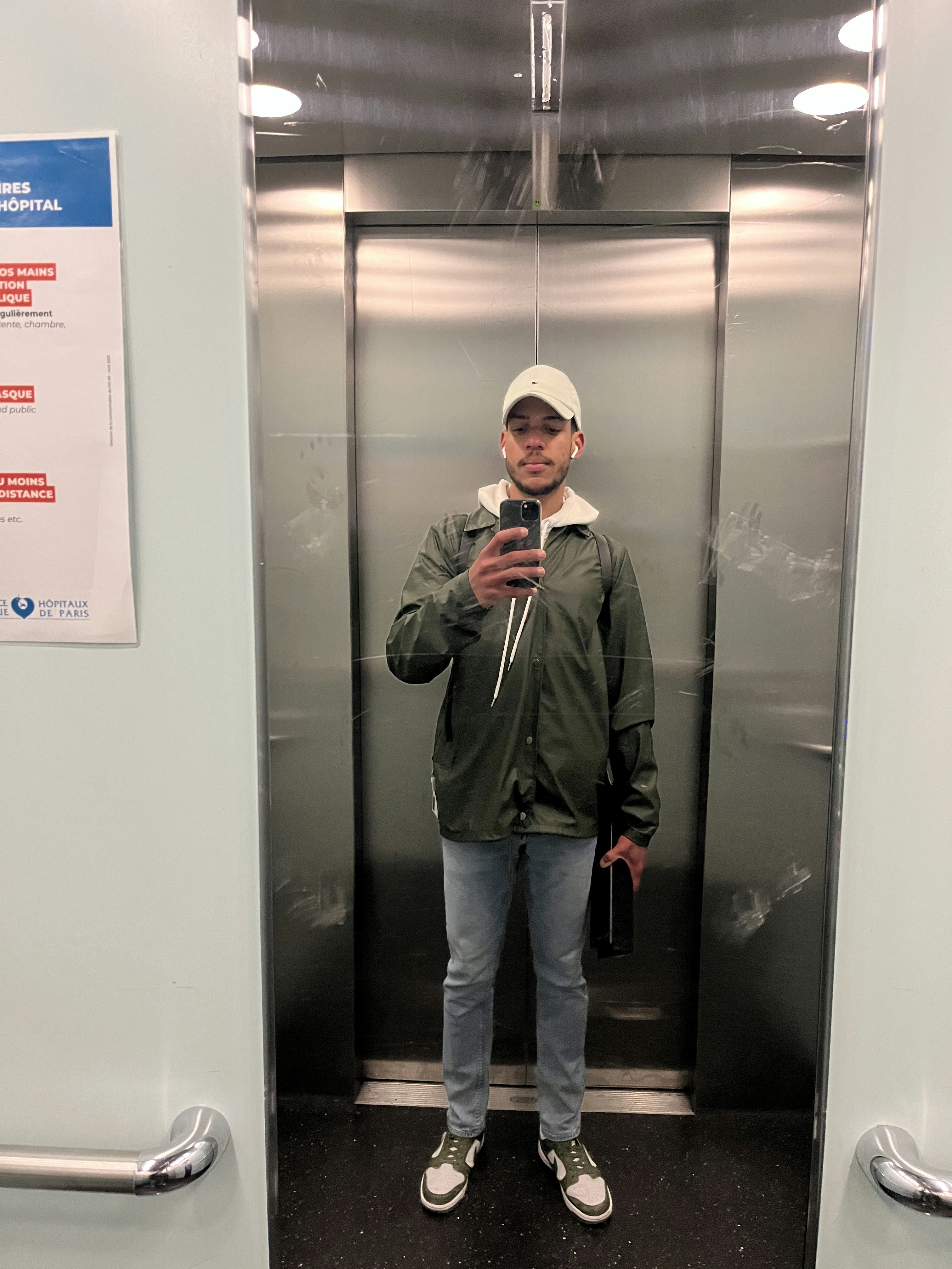 Go to Yannis Sommera's profile