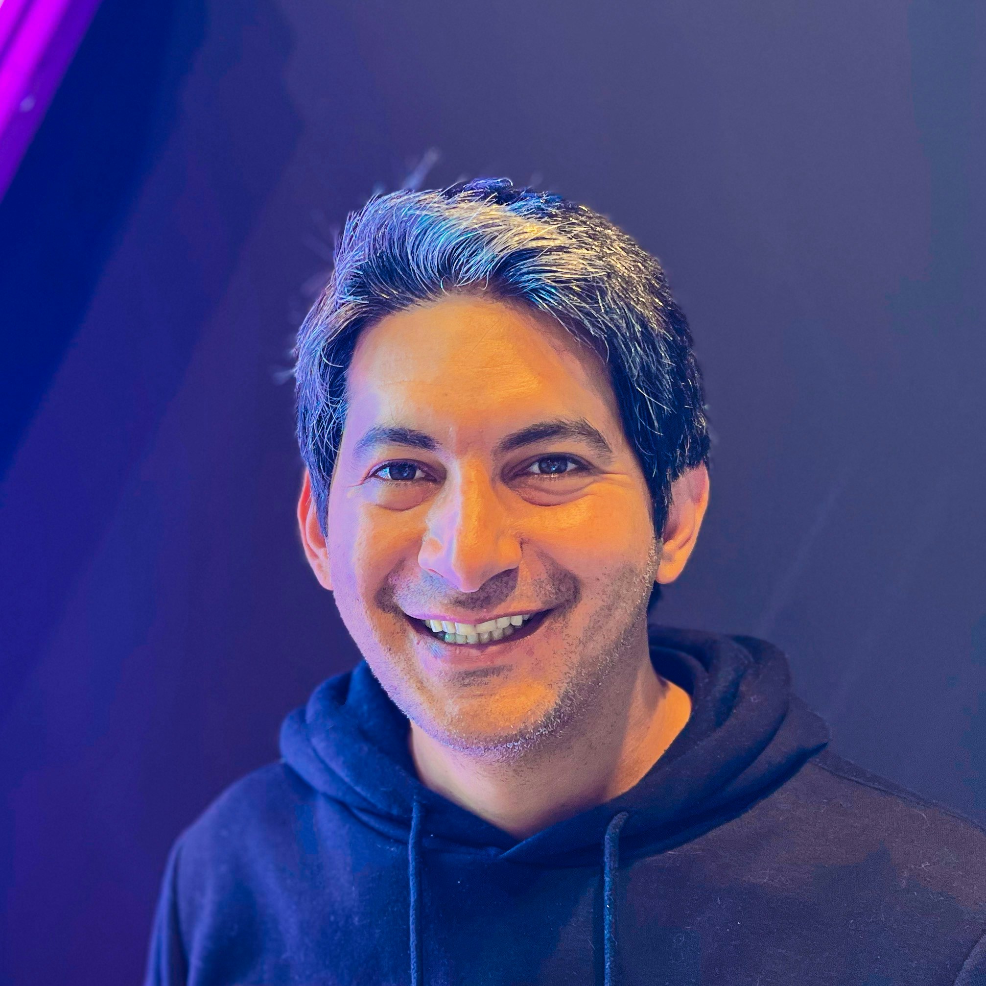 Go to Nima Aksoy's profile